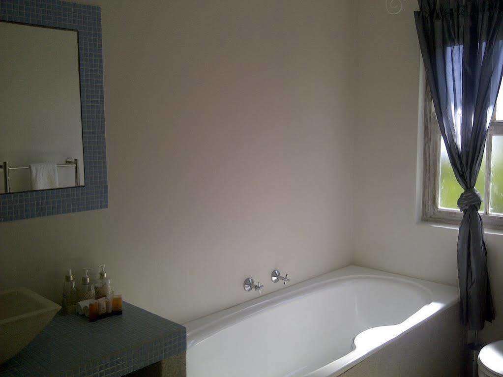 Villa Blu Guesthouse Херманус Экстерьер фото